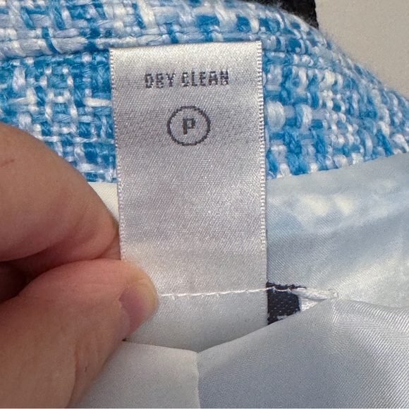 Vintage Blue/White Tweed-style, Fringed Blazer, Size 6P - Picture 7 of 8